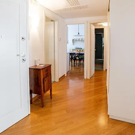 Salute Canal View Apartamento